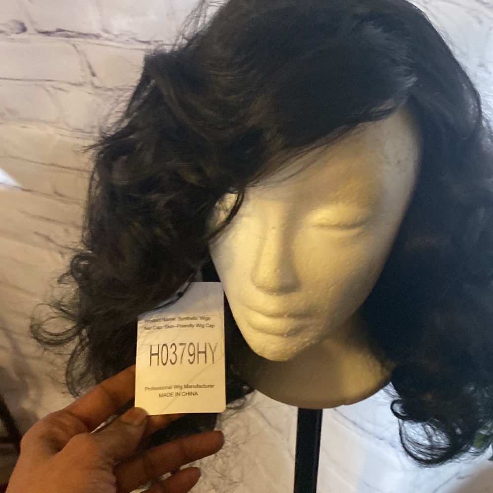 Only for you Black straight curl wig - Picture 3 of 13